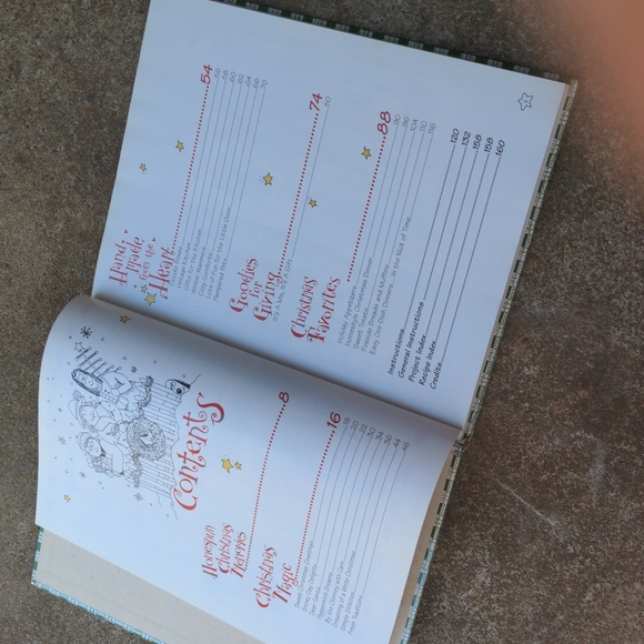 Gooseberry Patch Christmas Book 3 Leisure Arts Recipes Holiday Gift Giving Ideas - Picture 4 of 16